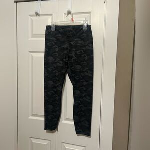 NWOT Fabletics Powerhold Camo Leggings